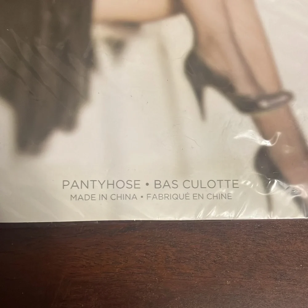 Sophi by Sophisticated‎ Miss Day Sheer Reinforced Toe Pantyhose Beige One Size